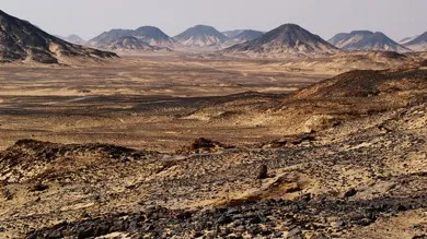 3-tägiger Ausflug nach Kairo, die weiße Wüste und die Bahariya Oase photo